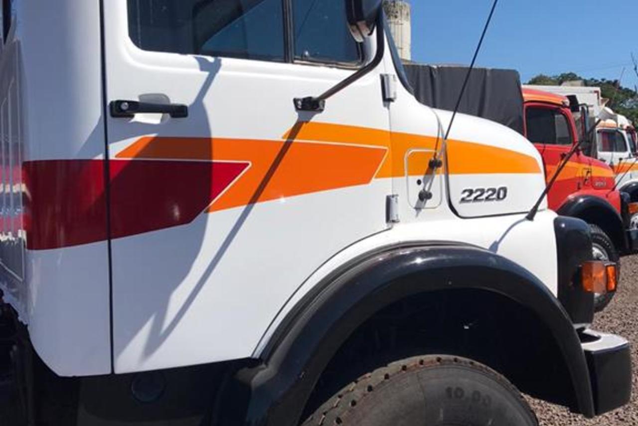 Mercedes Benz MB 2220 - 87/87 2