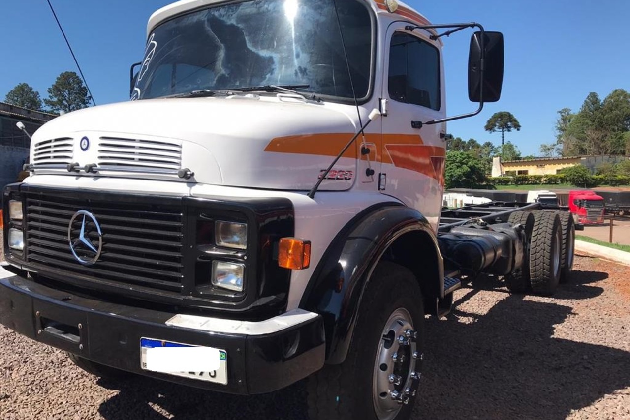 Mercedes Benz MB 2220 - 87/87 6