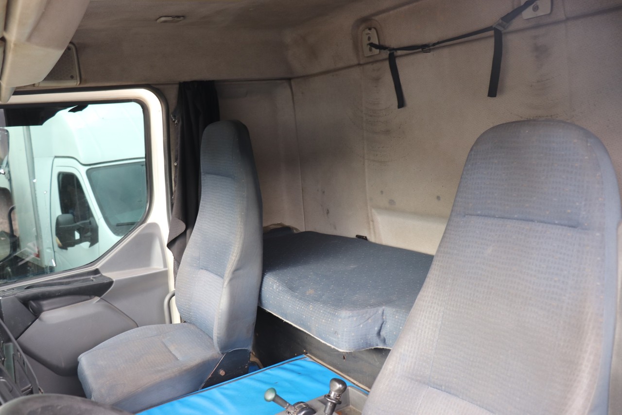 Volvo VM310 - 10/10 5