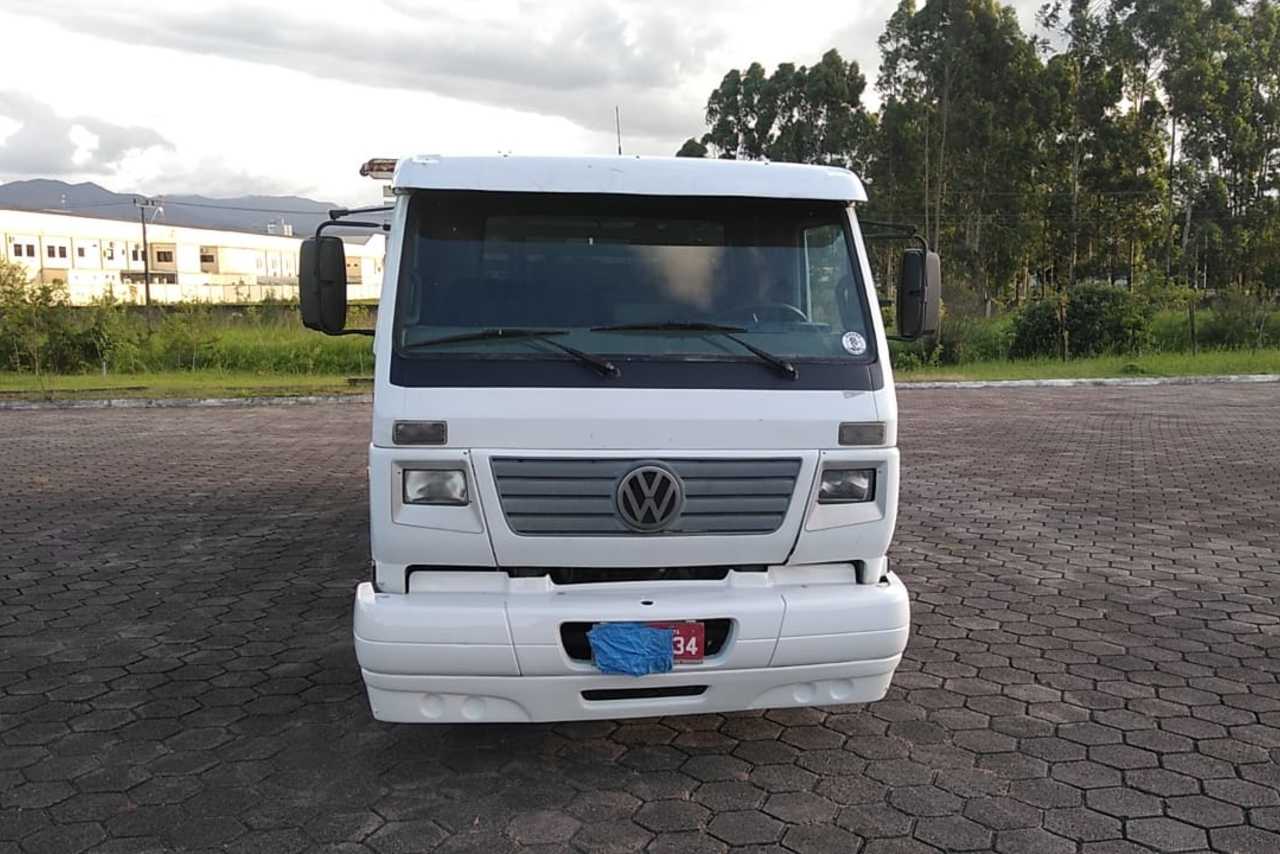 Volkswagen 8 150 - 05/05 4