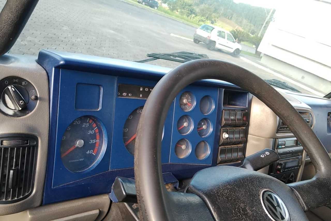 Volkswagen 8 150 - 05/05 5