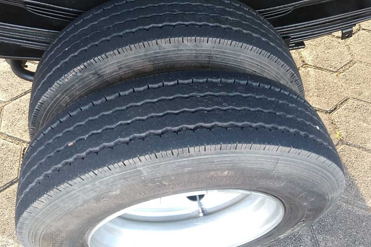Volkswagen 8 150 - 05/05 6