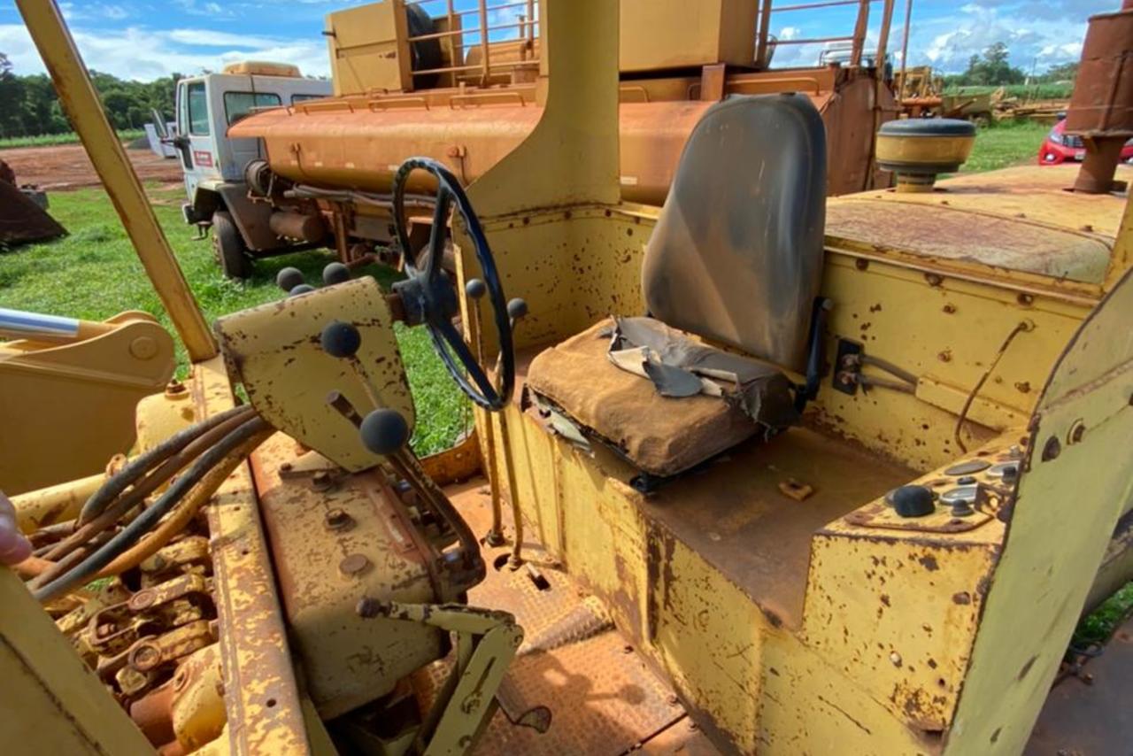 Caterpillar  120 -  3