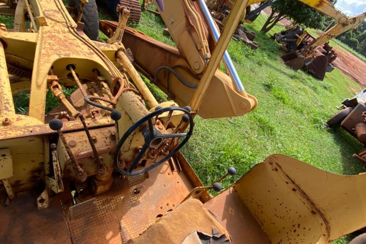 Caterpillar  120 -  5