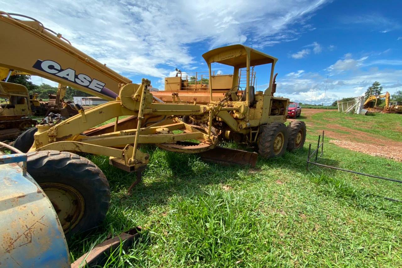 Caterpillar  120 -  11