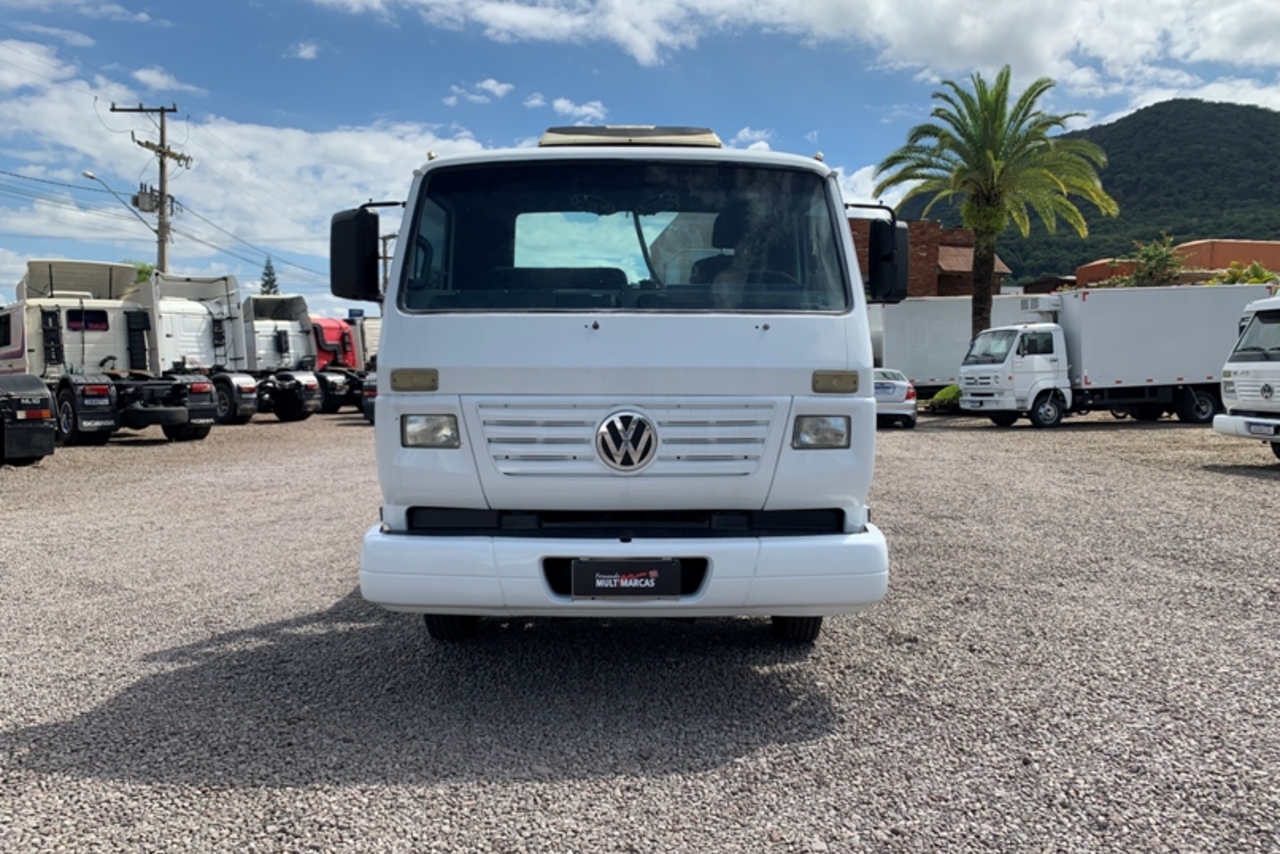 Volkswagen 8 120 - 00/00 3