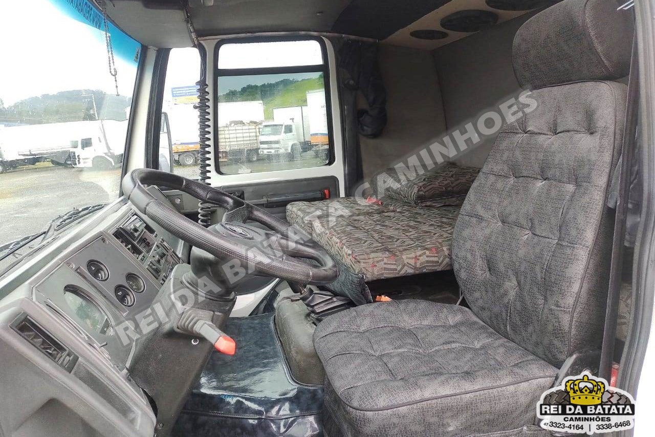 Ford Cargo4031 - 04/04 8
