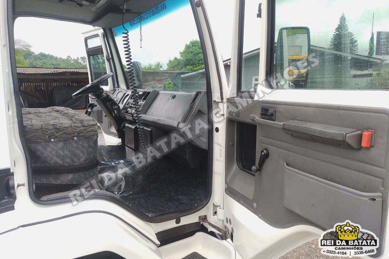 Ford Cargo4031 - 04/04 12