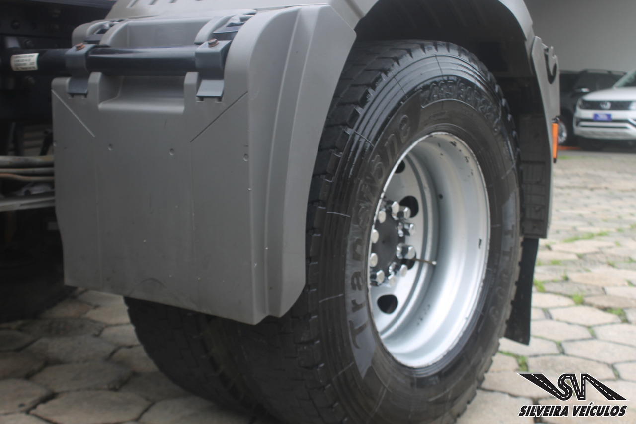 Mercedes Benz Axor 1933 - 13/13 8