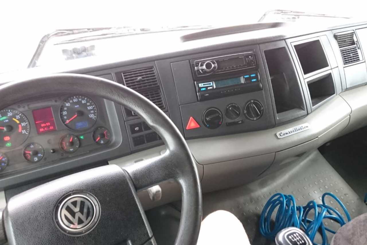 Volkswagen 24-250 E Constellation 3-Eixos - 12/12 4