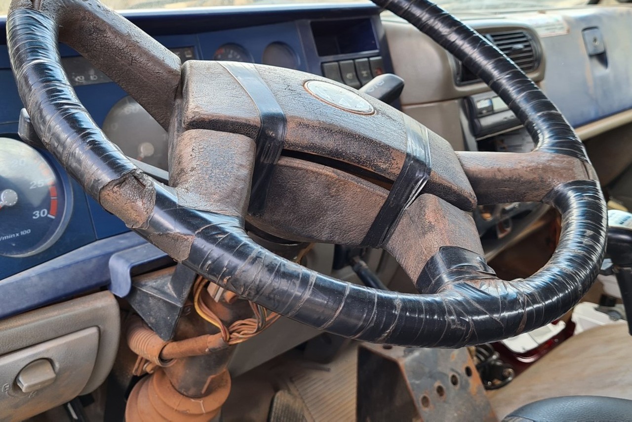 Volkswagen 26 310 - 04/04 3