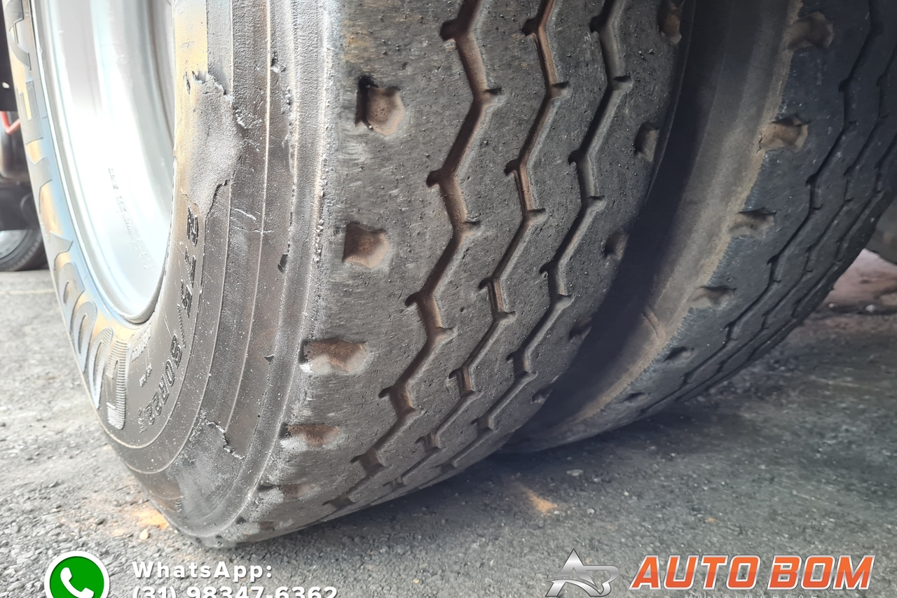 Volkswagen 24-250 E Constellation 3-Eixos - 10/11 9