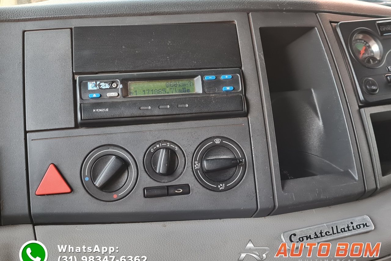 Volkswagen 24-250 E Constellation 3-Eixos - 10/11 12