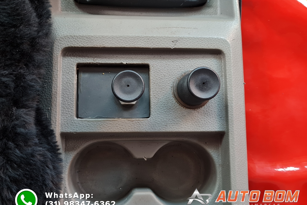 Volkswagen 24-250 E Constellation 3-Eixos - 10/11 13
