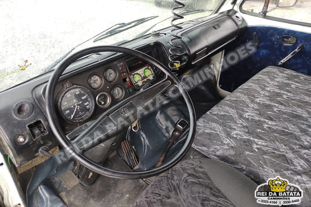 Volkswagen 12.140 - 90/90 8