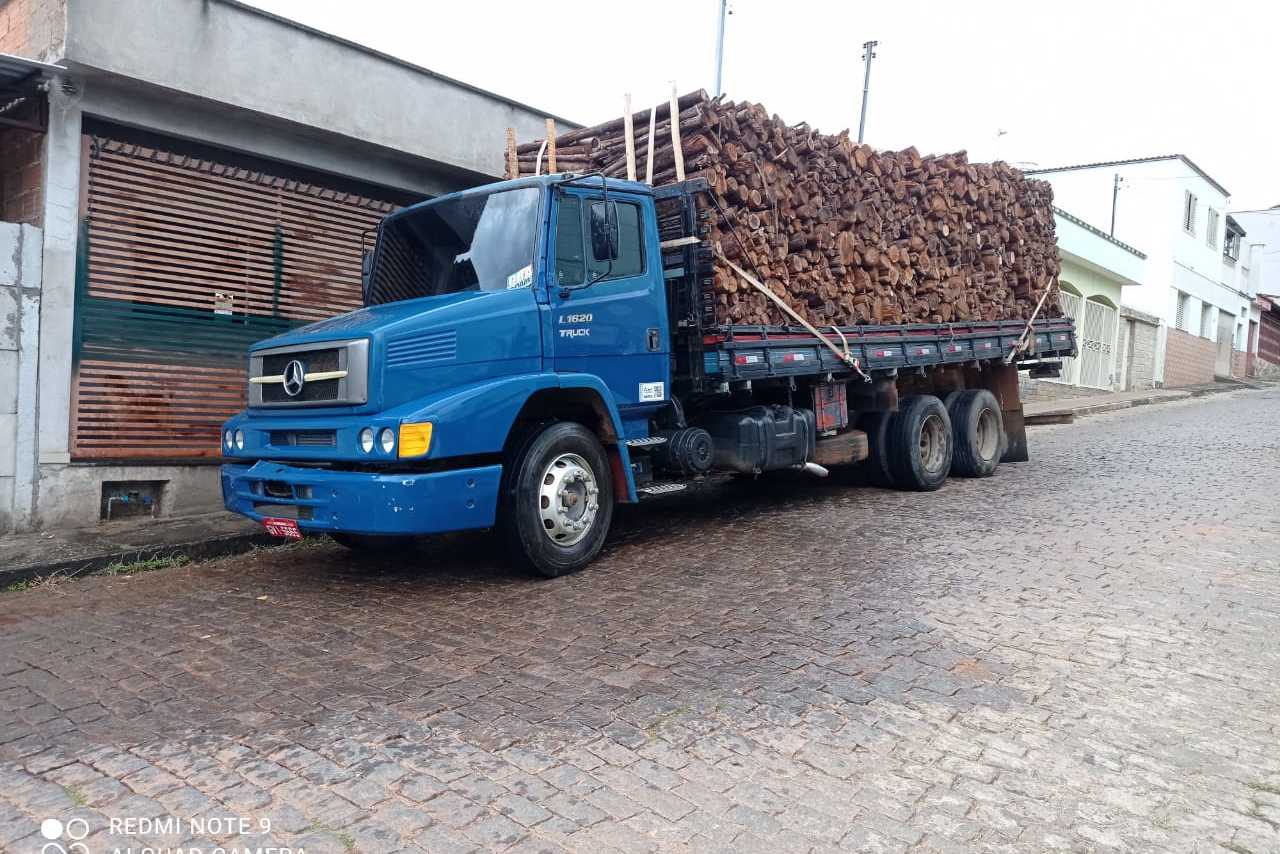 Mercedes Benz MB 1620 - 04/04 4