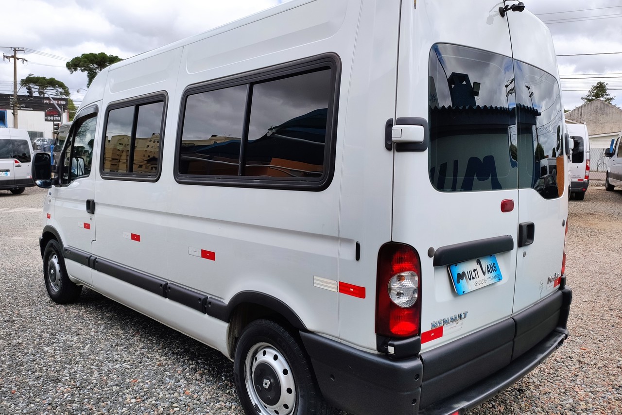 Renault Master Minibus - 08/09 2