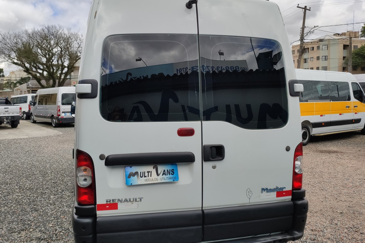 Renault Master Minibus - 08/09 13