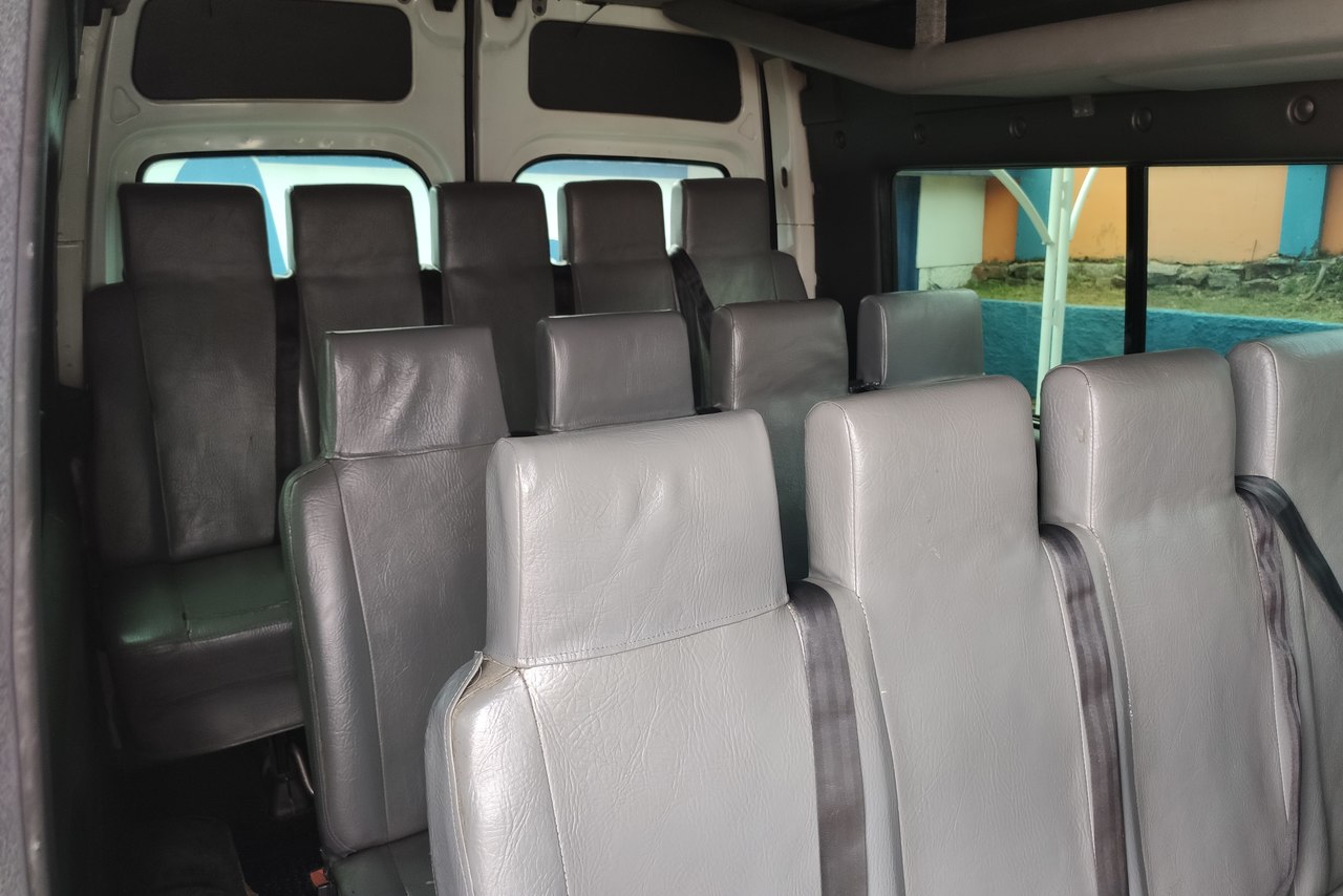 Renault Master Minibus - 08/09 23