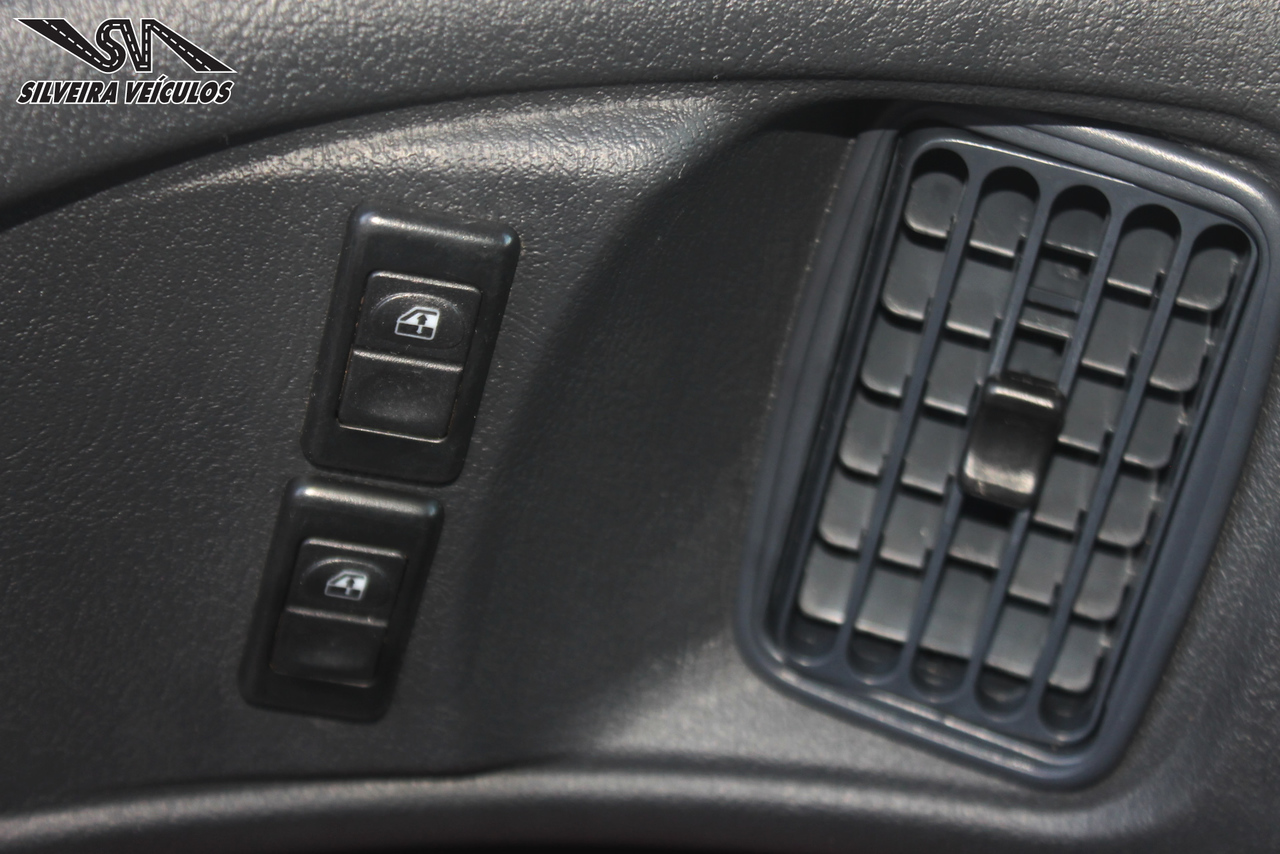 Mercedes Benz MB 1635 - 20/20 12