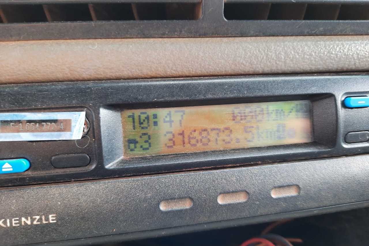 Volkswagen 8 120 - 03/03 4