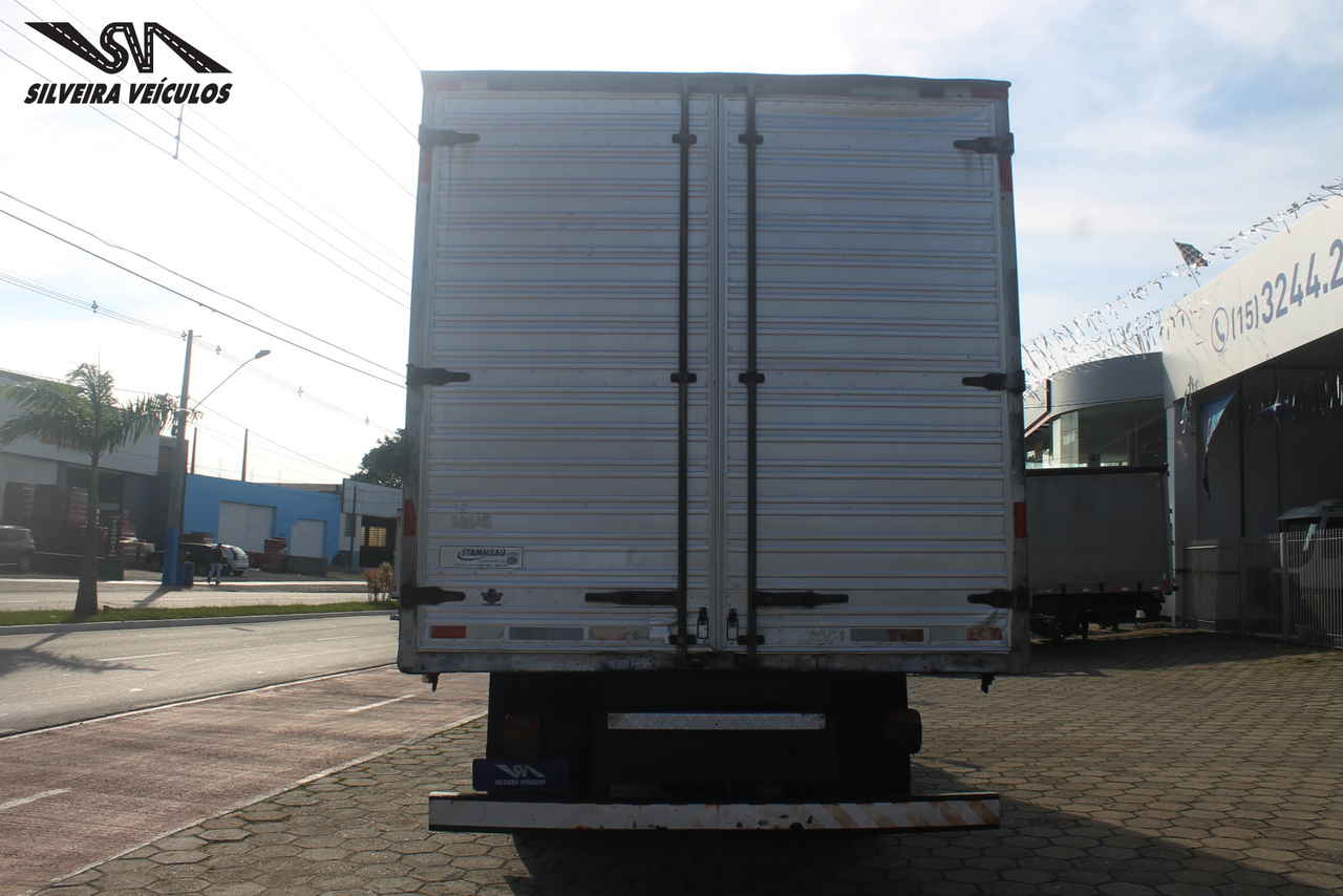 Volkswagen 17 220 - 04/04 5