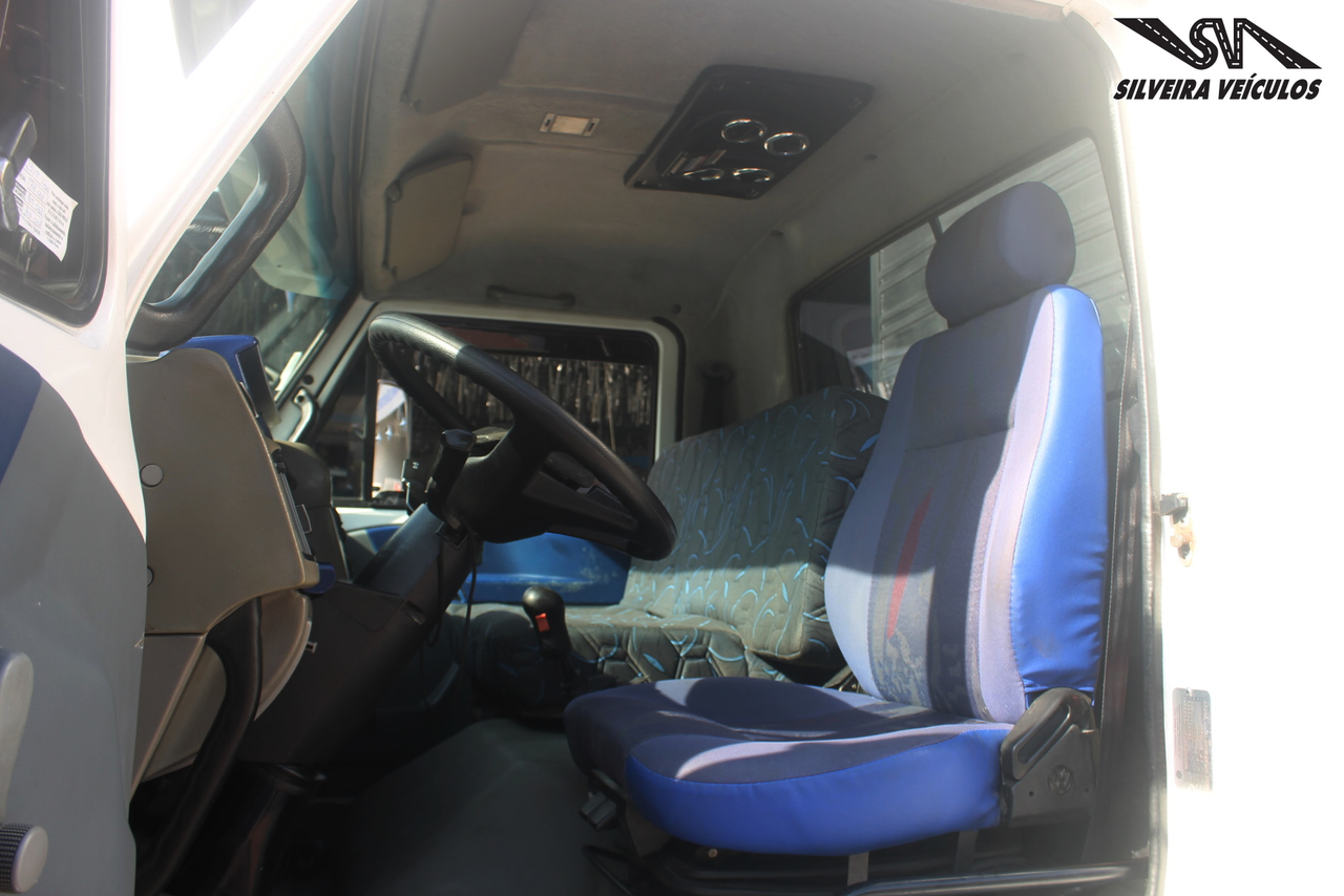 Volkswagen 17 220 - 04/04 11