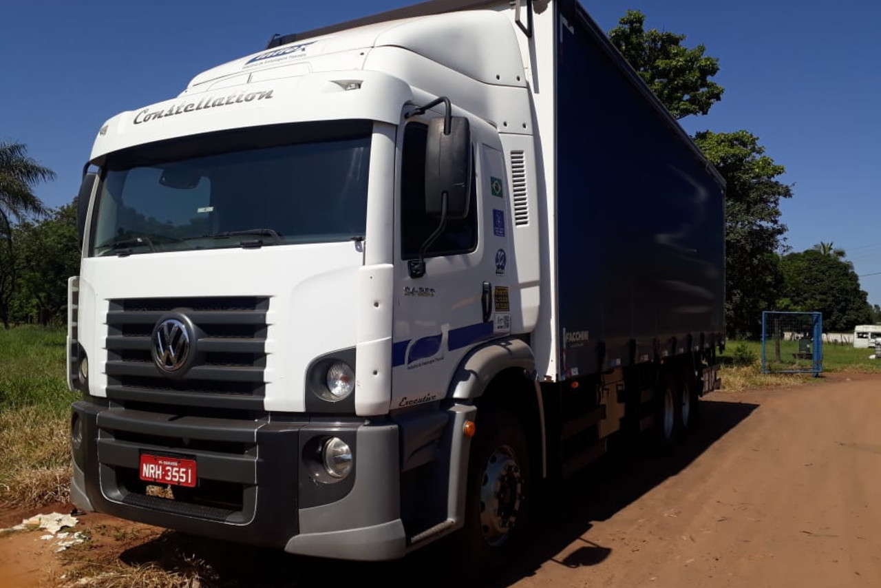 Volkswagen 24-250 E Constellation 3-Eixos - 10/10 2