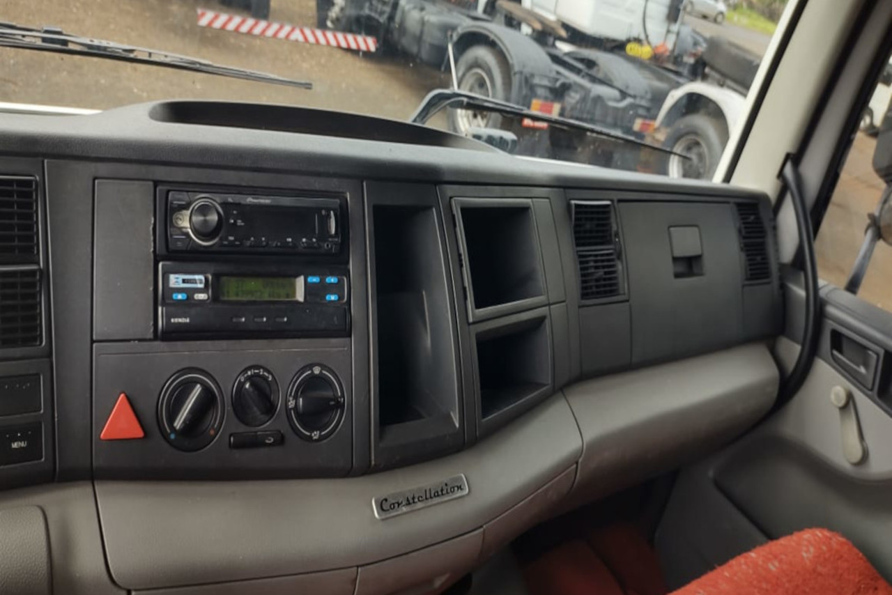 Volkswagen 24-250 E Constellation 3-Eixos - 10/10 6