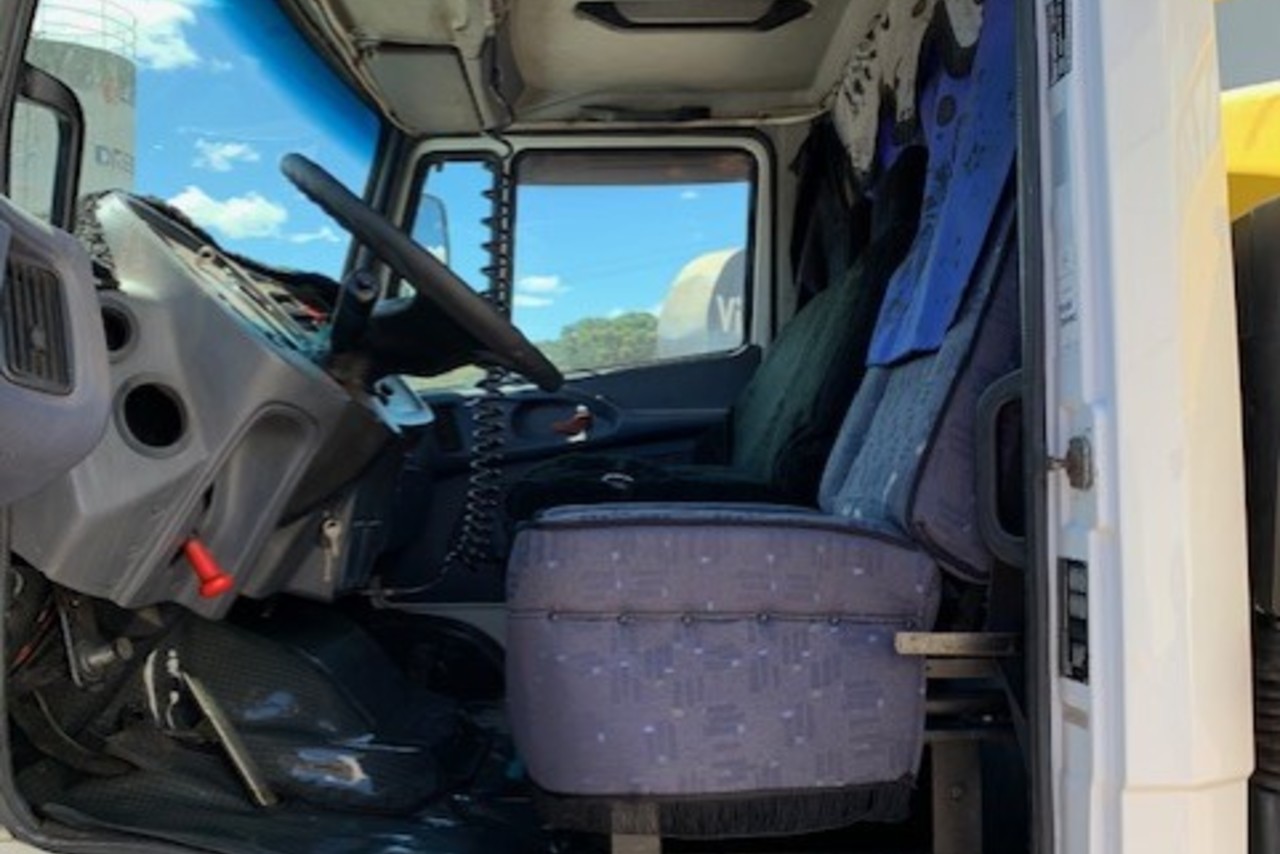 Mercedes Benz MB 1620 - 09/09 5