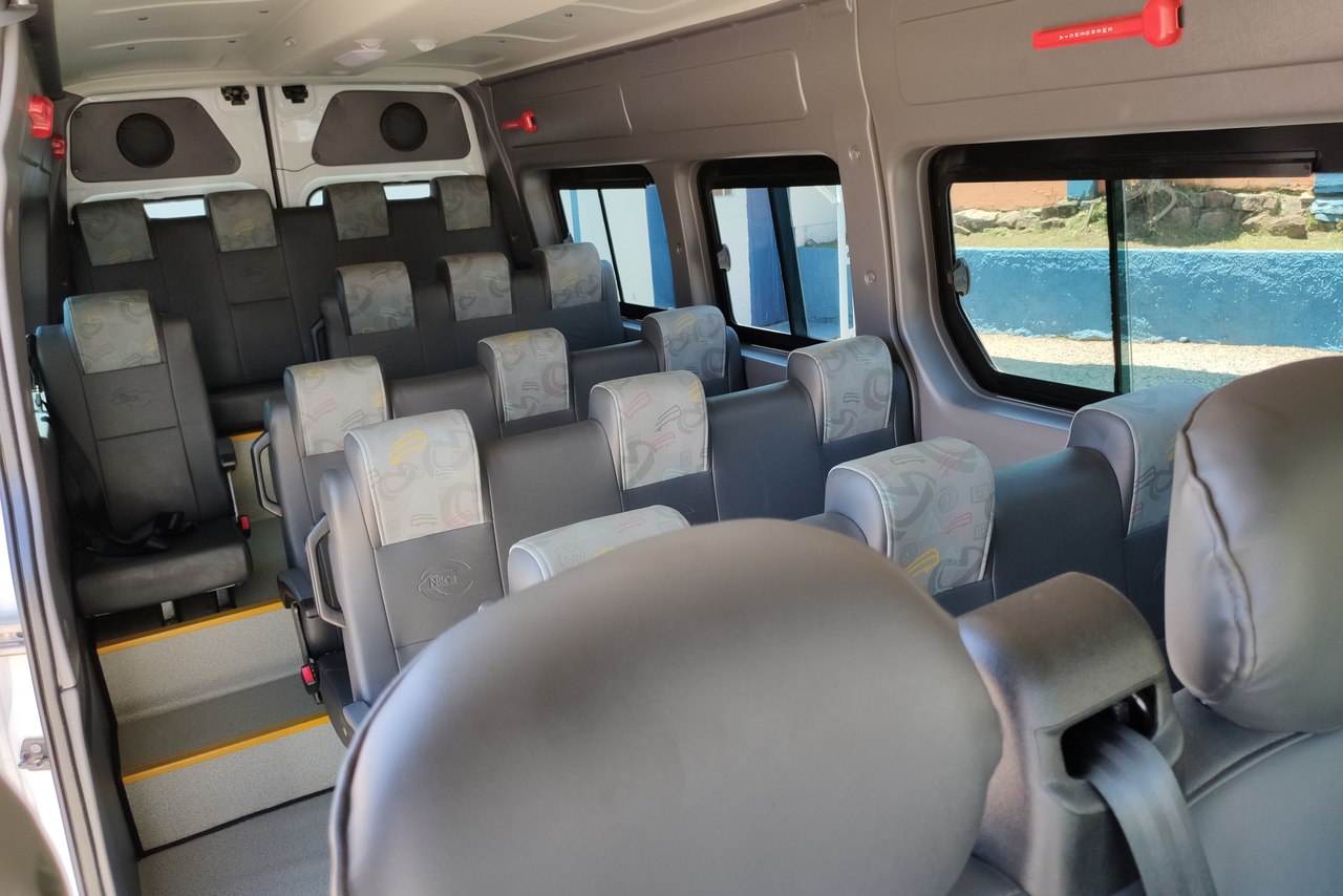 Renault Master Minibus - 19/20 7