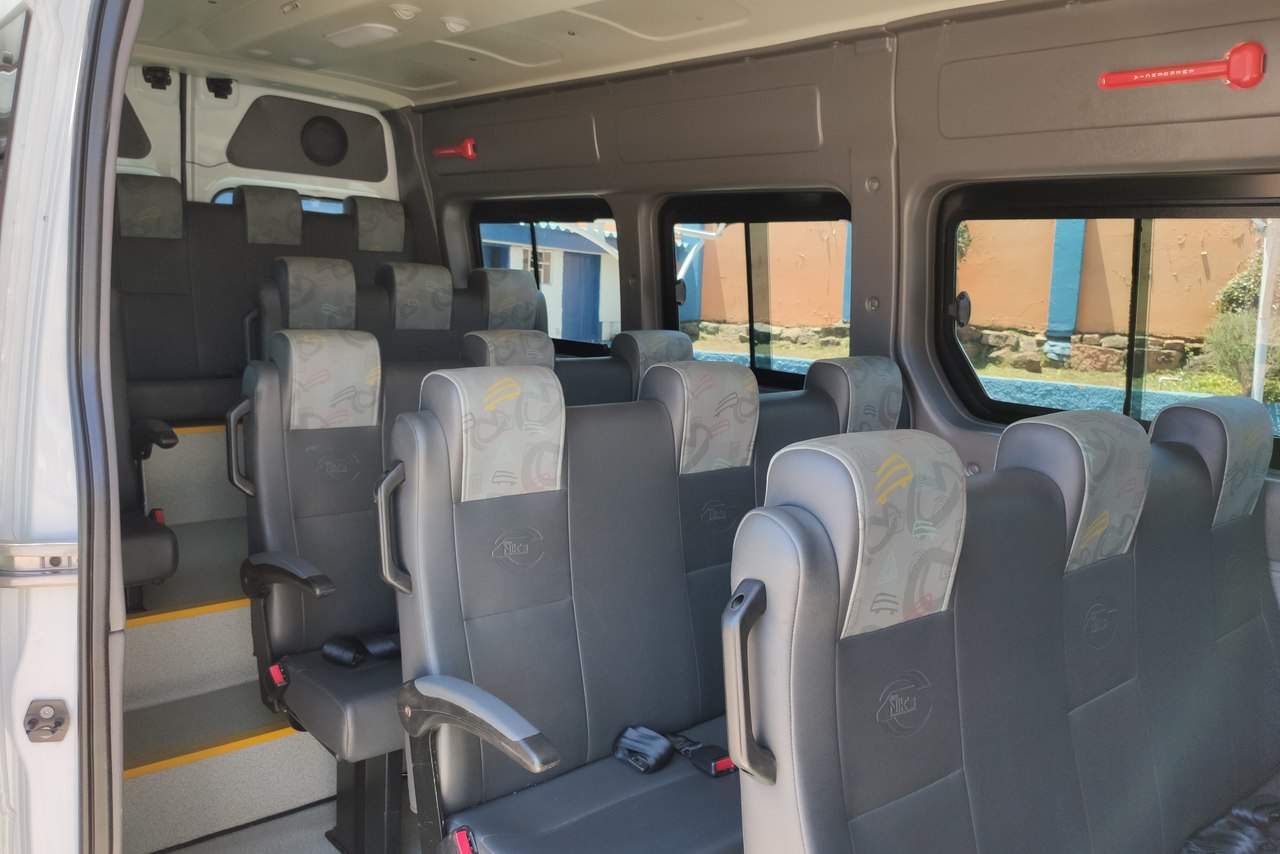 Renault Master Minibus - 19/20 27