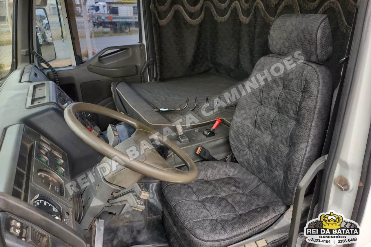 Iveco Stralis 380 - 07/07 8