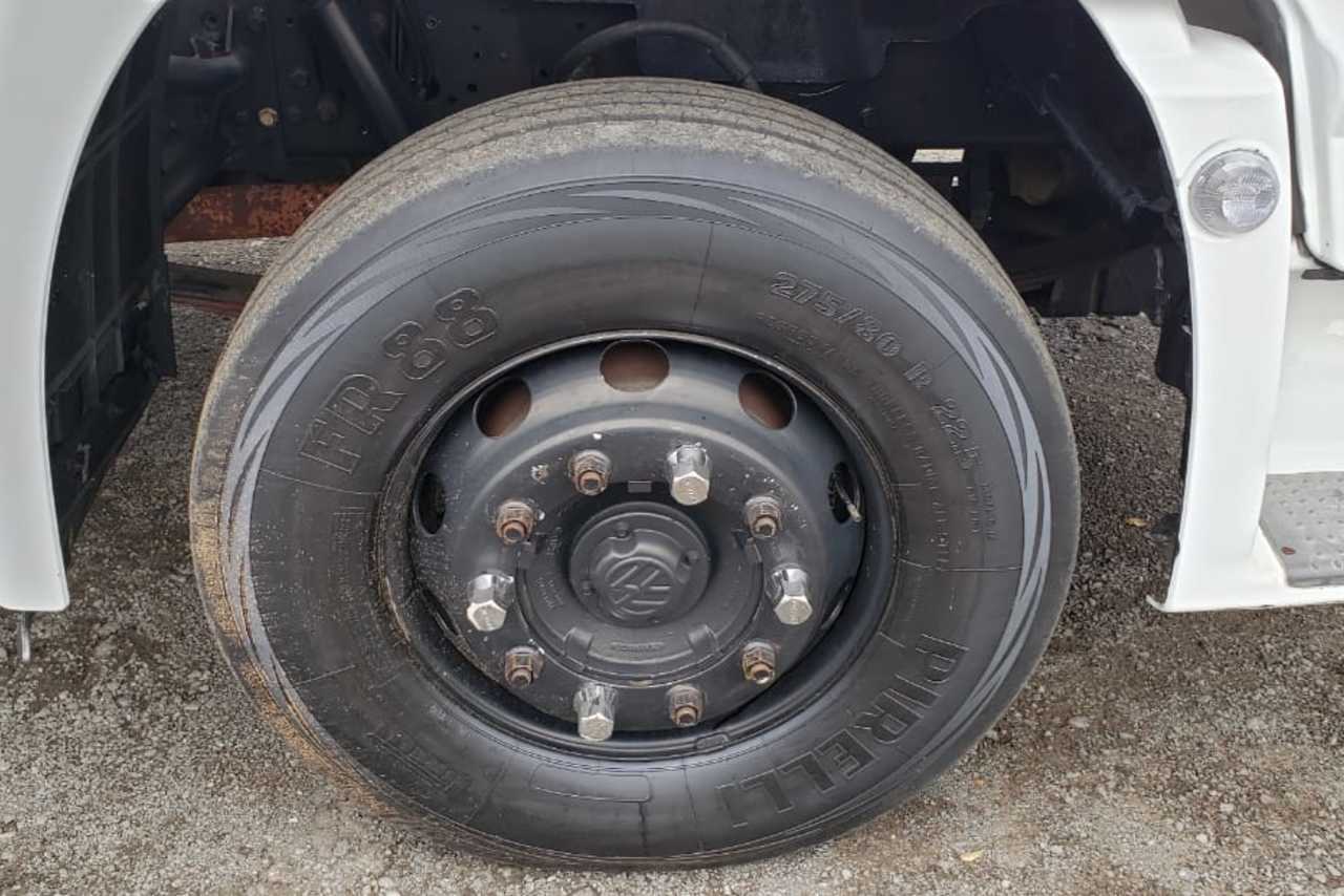 Volkswagen 24-250 E Constellation 3-Eixos - 11/12 16