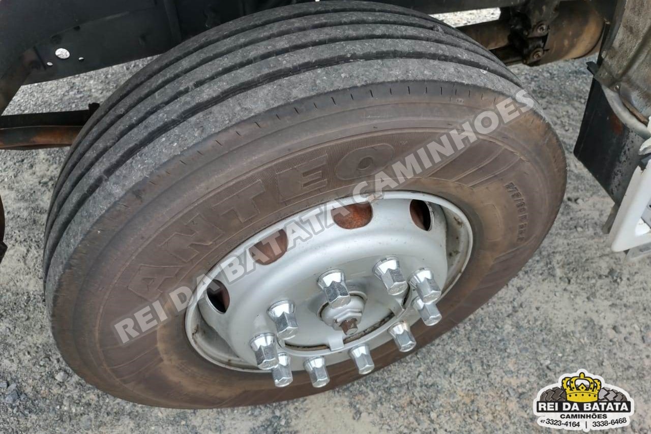 Mercedes Benz MB 1218 - 96/96 19