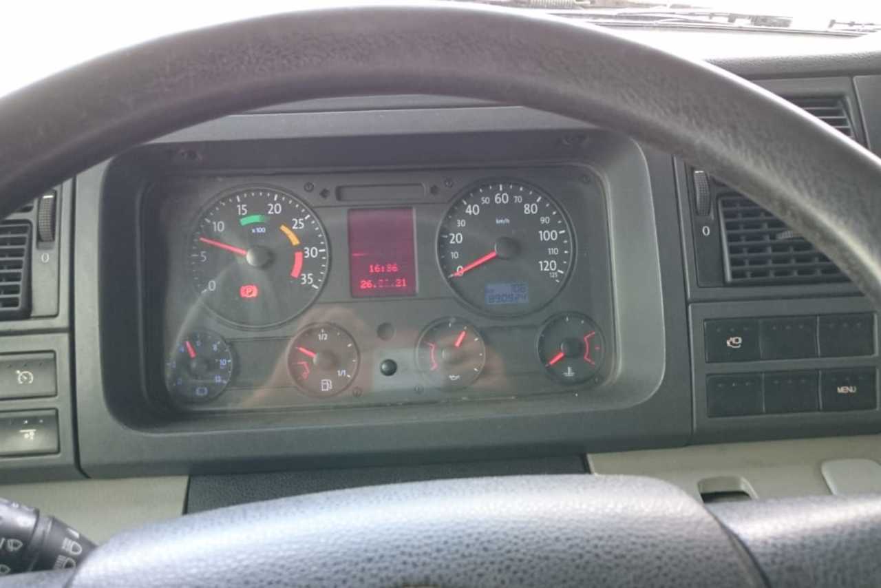 Volkswagen 24-250 E Constellation 3-Eixos - 12/12 10