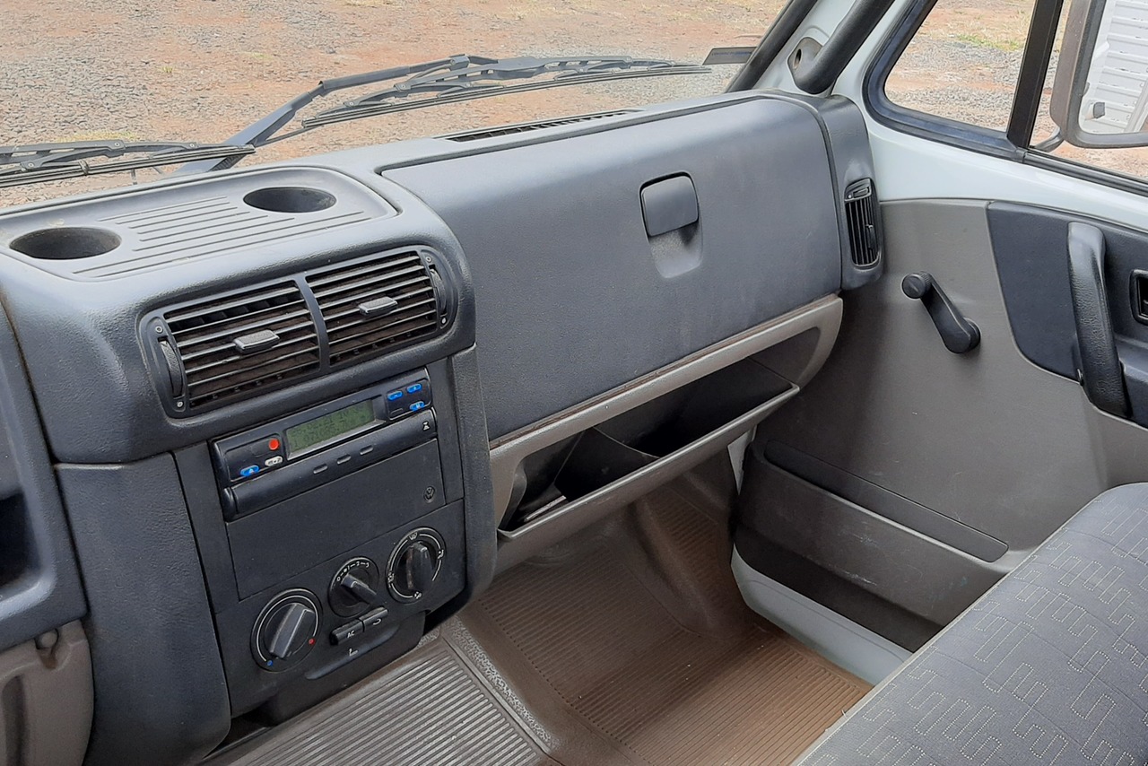 Volkswagen 8 160 - 16/17 12
