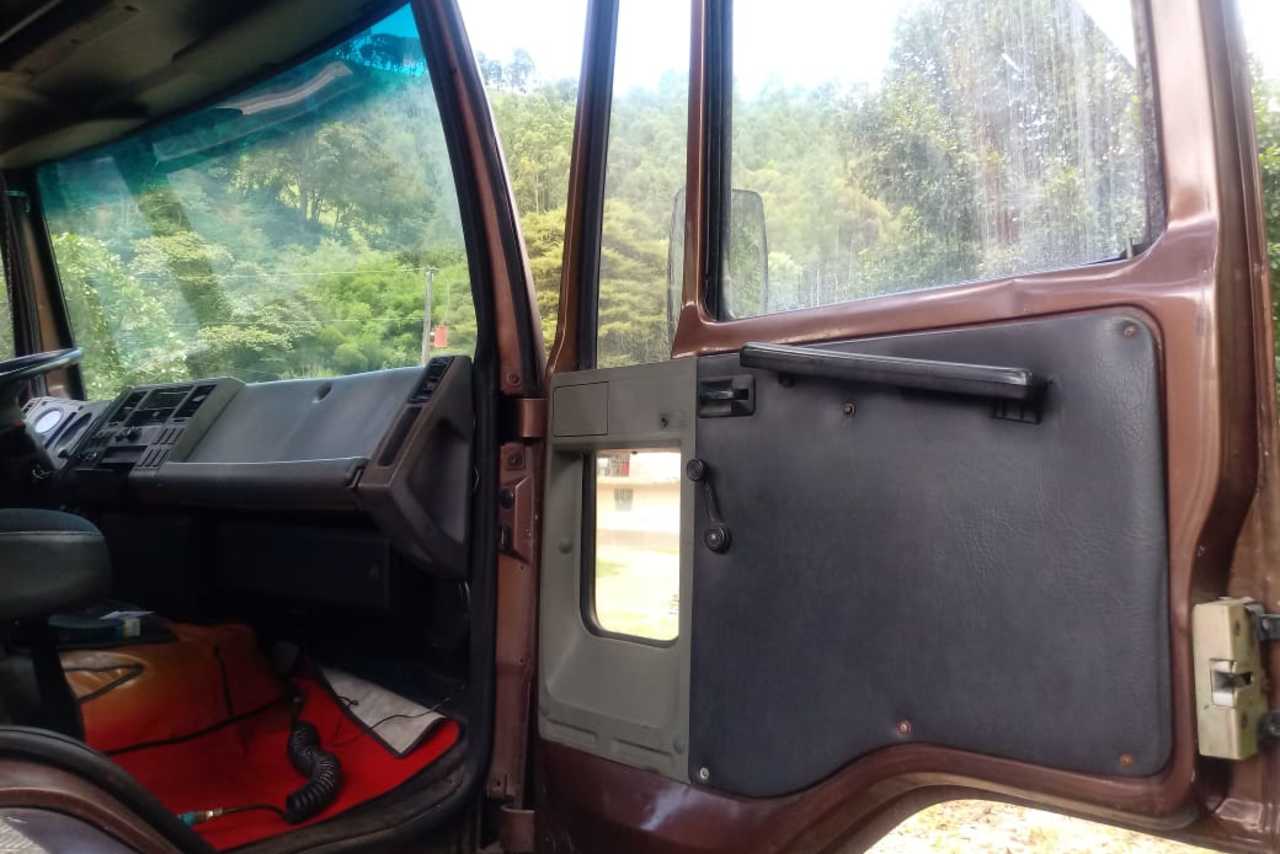 Ford Cargo1317 - 86/86 15