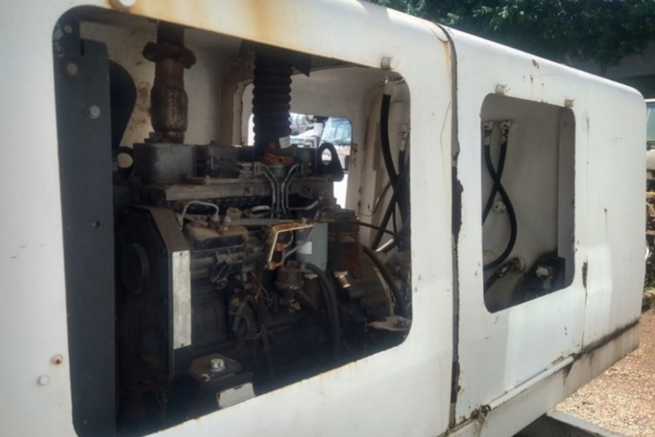 Ford Cargo815 - 08/08 3