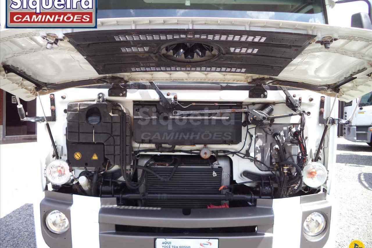 Volkswagen 24-250 E Constellation 3-Eixos - 10/10 11