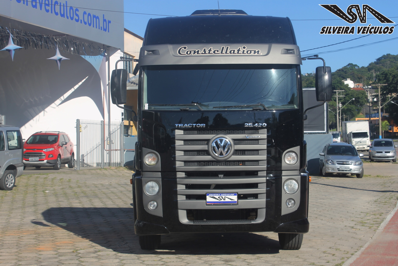 Volkswagen 25 390 - 14/14 2
