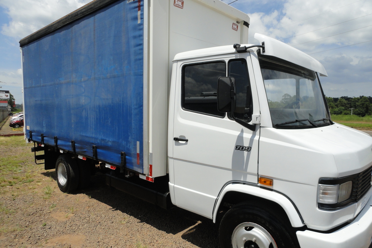 Mercedes Benz MB 709 - 90/90 3
