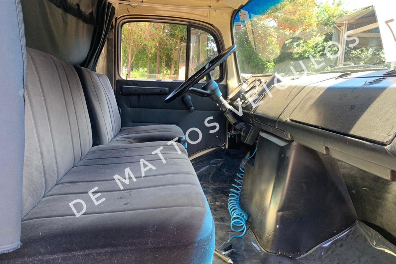 Mercedes Benz MB 1518 - 87/87 11