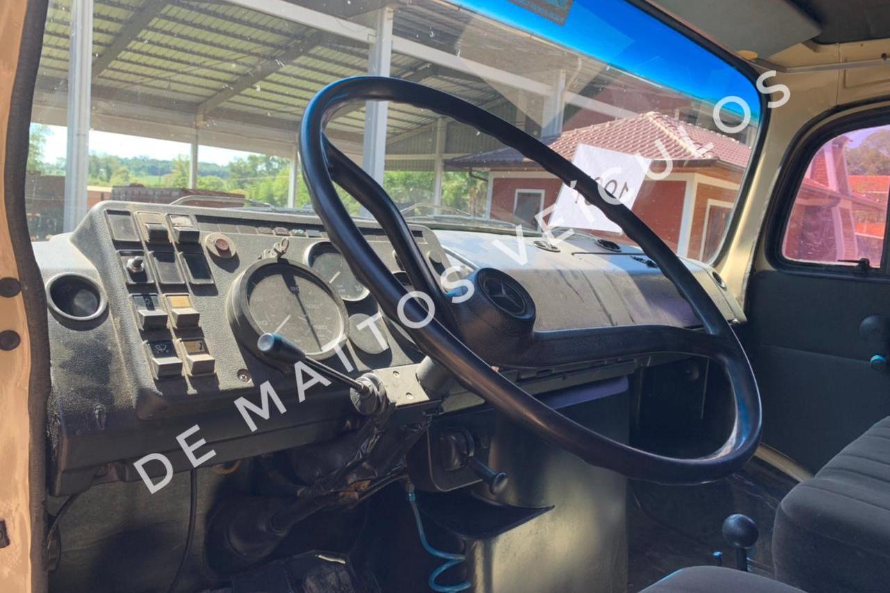 Mercedes Benz MB 1518 - 87/87 13