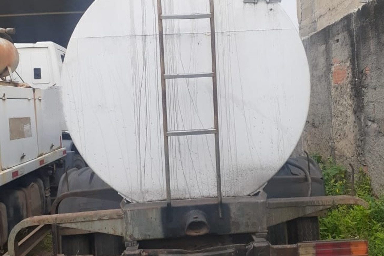 Ford Cargo1319 - 12/13 9