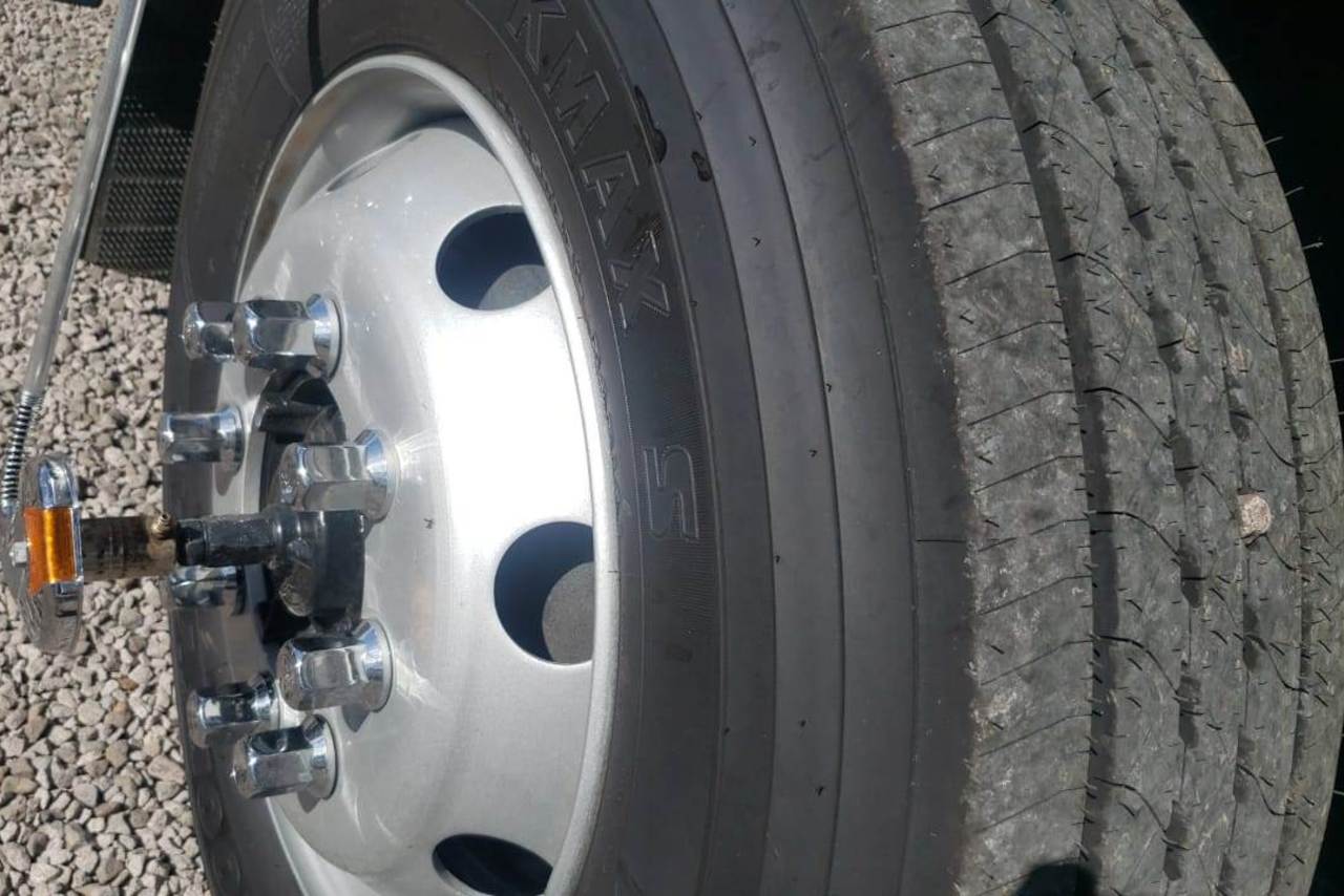 Ford Cargo1317 - 04/04 11