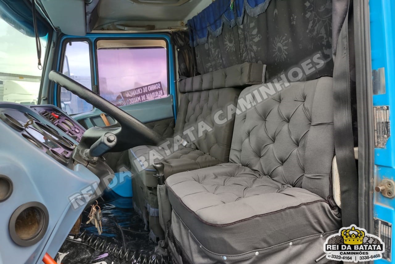 Mercedes Benz MB 1620 - 98/98 9