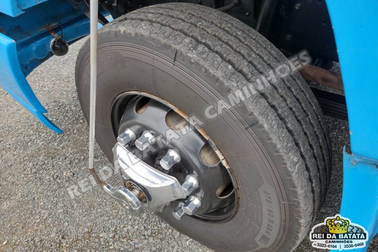 Mercedes Benz MB 1620 - 98/98 20