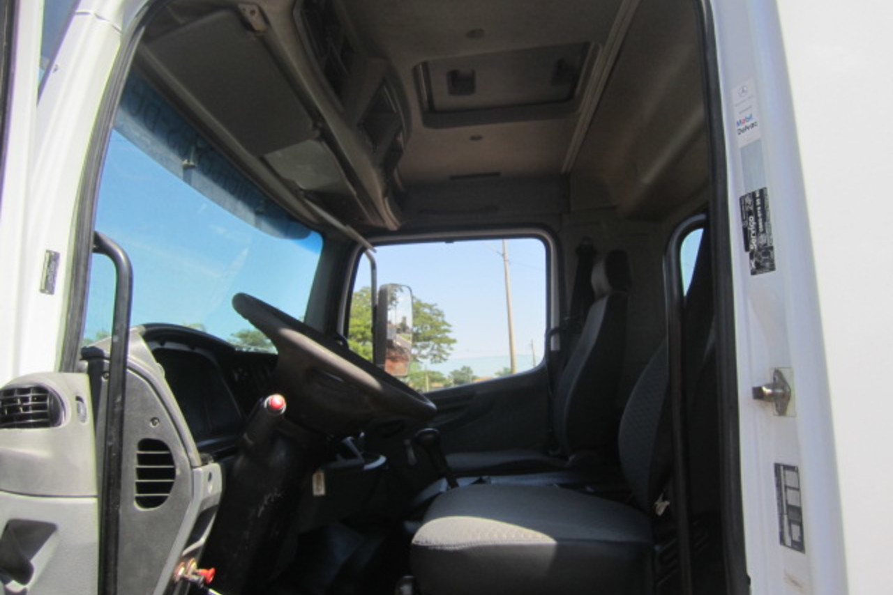 Mercedes Benz Axor 2831 - 09/09 10