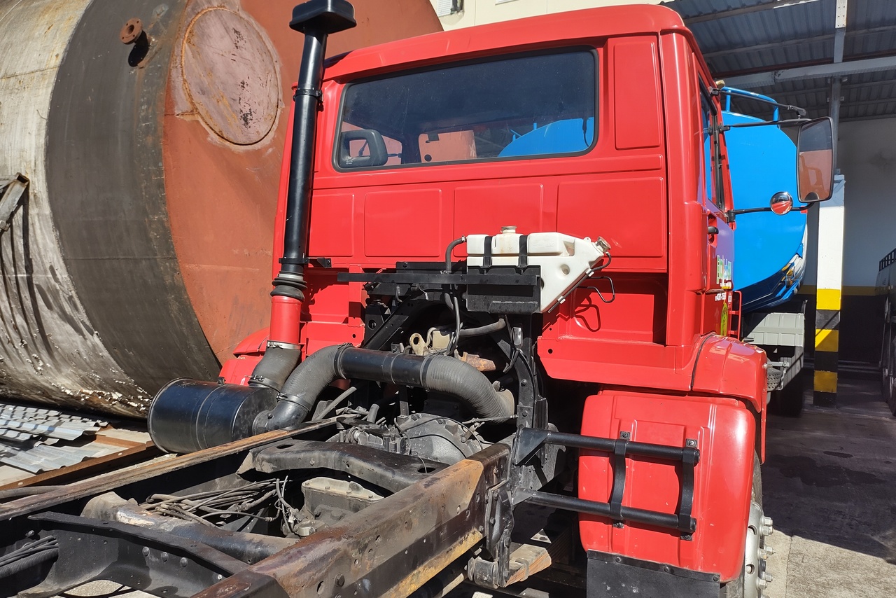 Volkswagen 16 210 - 90/90 8